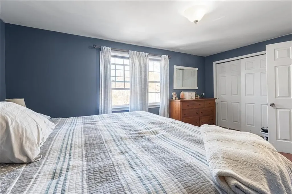 122 Capwell Avenue Woonsocket RI 02895