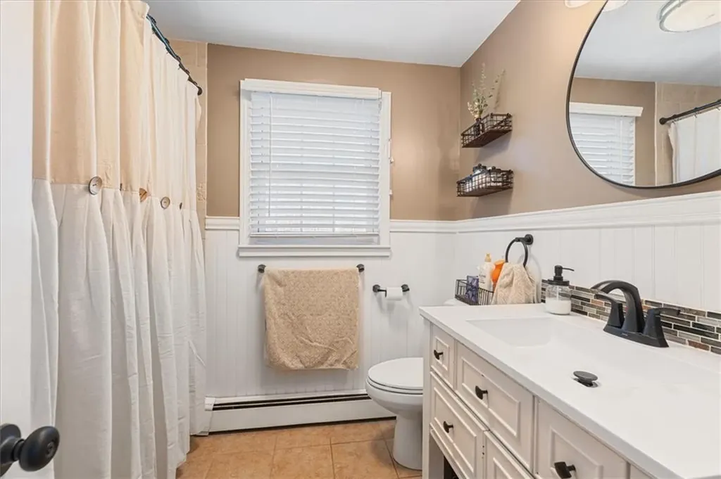 122 Capwell Avenue Woonsocket RI 02895