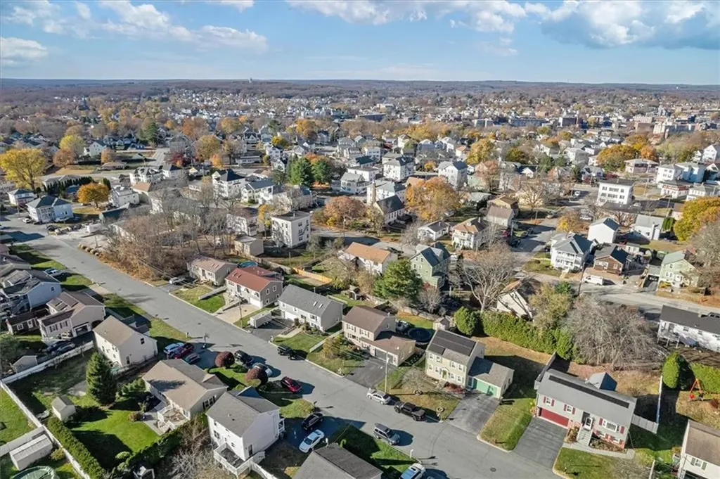 122 Capwell Avenue Woonsocket RI 02895