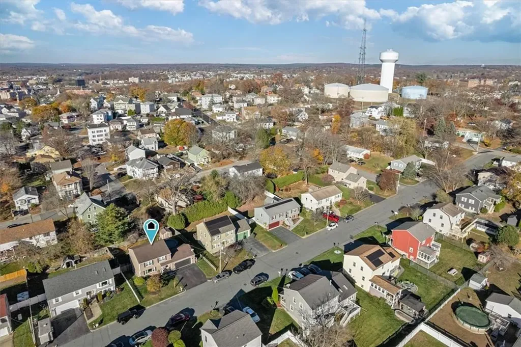122 Capwell Avenue Woonsocket RI 02895