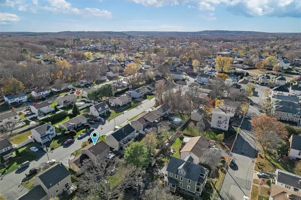 122 Capwell Avenue Woonsocket RI 02895