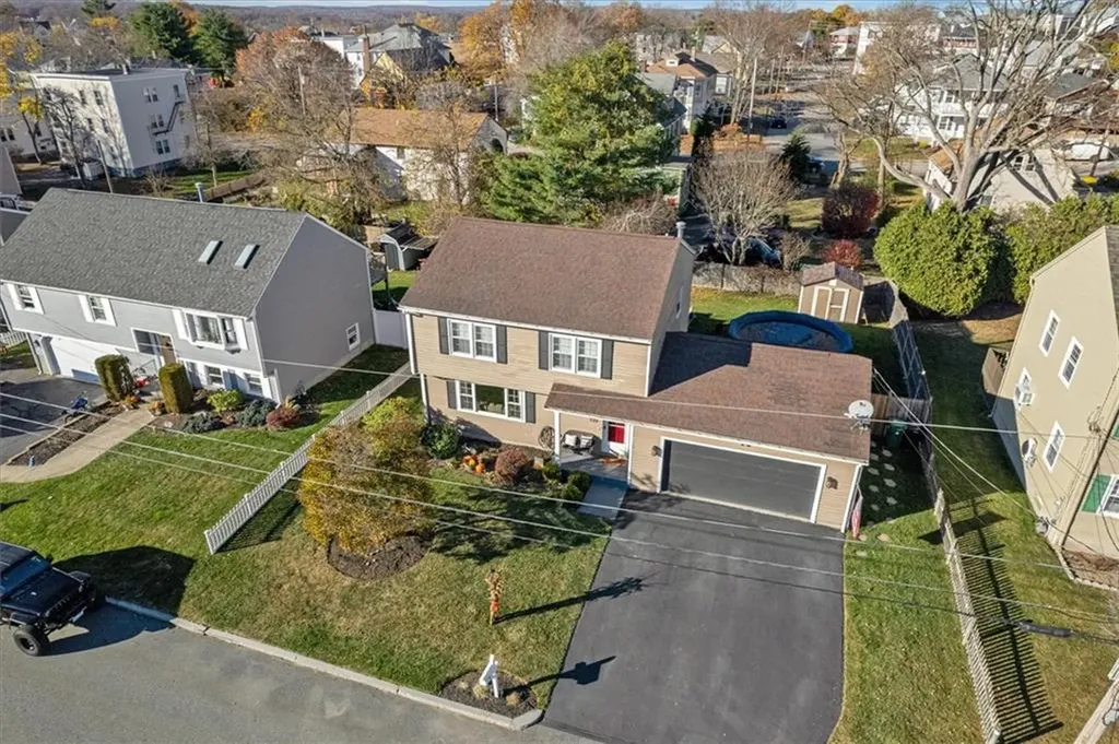 122 Capwell Avenue Woonsocket RI 02895
