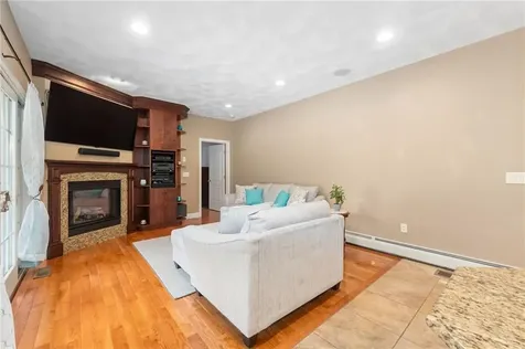 206 Wilbert Way North Kingstown RI 02852