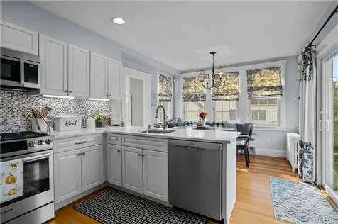 123 Carroll Avenue Newport RI 02840