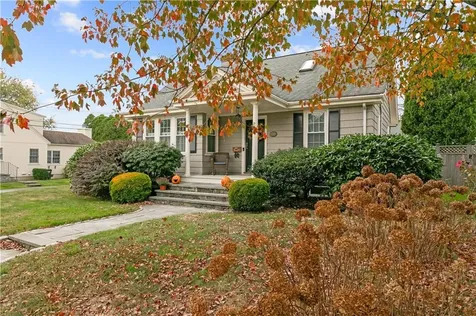 123 Carroll Avenue Newport RI 02840