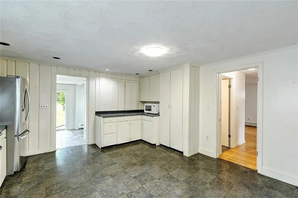 85 Governor Bradford Drive Barrington RI 02806