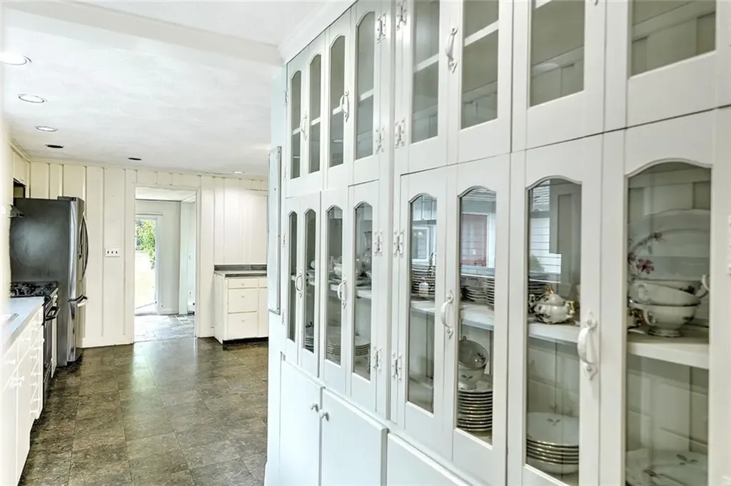 85 Governor Bradford Drive Barrington RI 02806