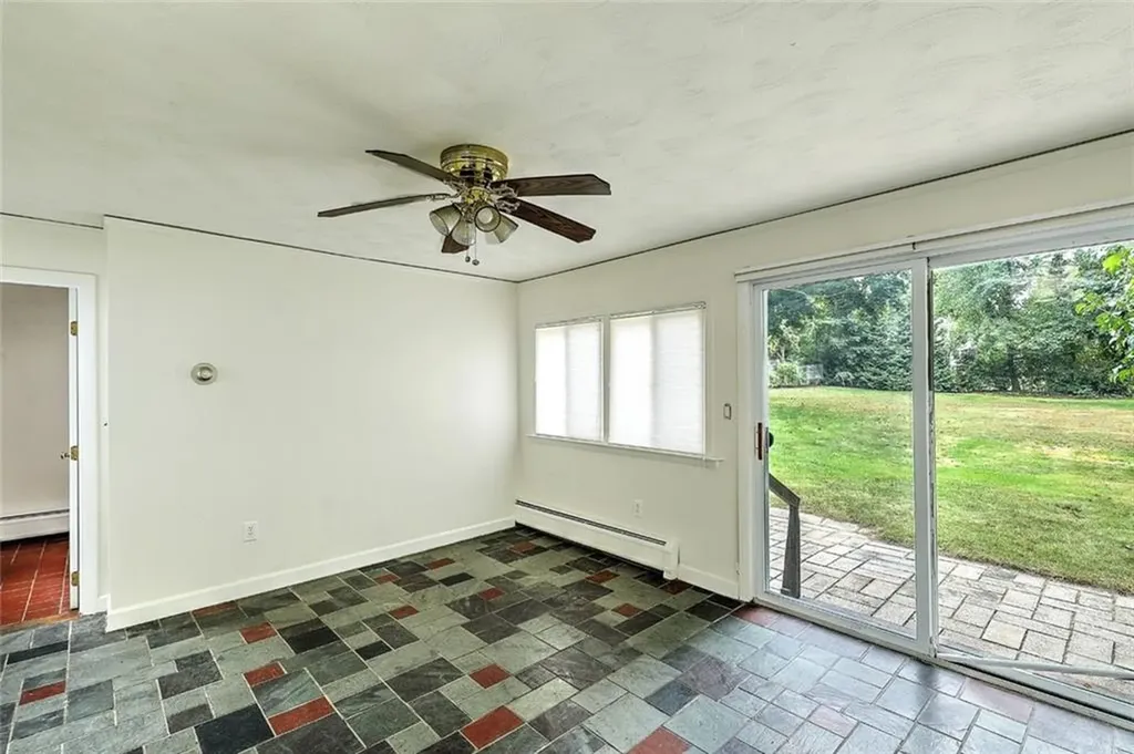 85 Governor Bradford Drive Barrington RI 02806
