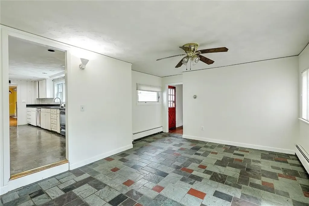85 Governor Bradford Drive Barrington RI 02806