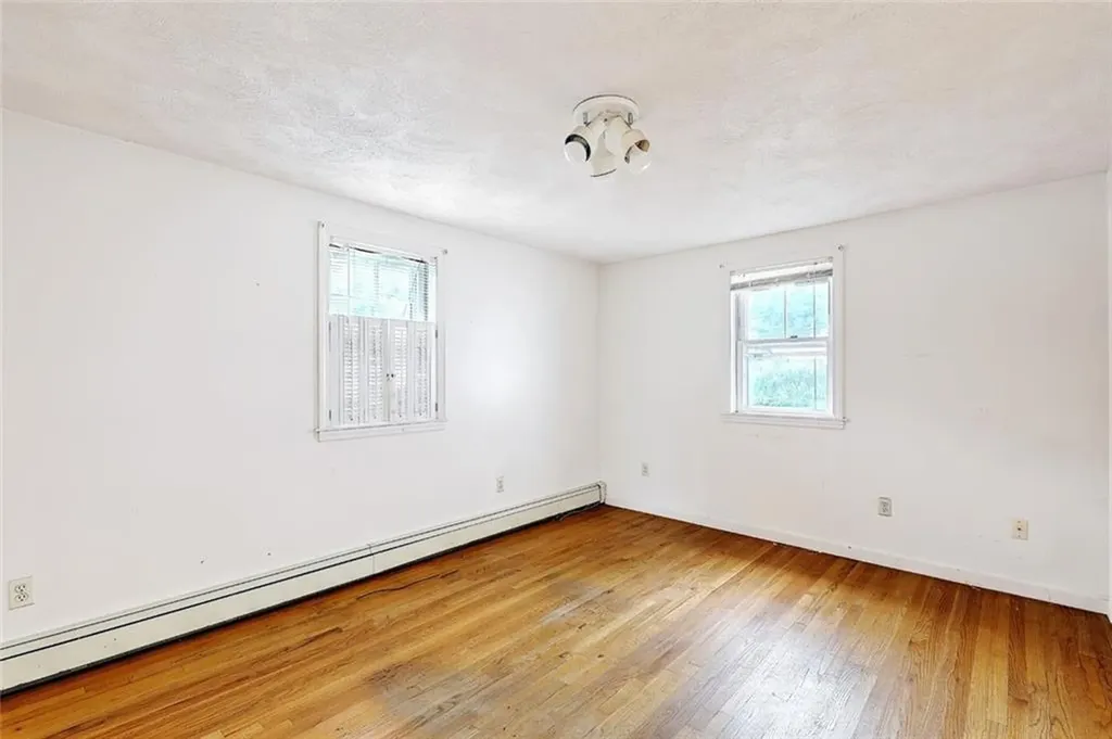 85 Governor Bradford Drive Barrington RI 02806