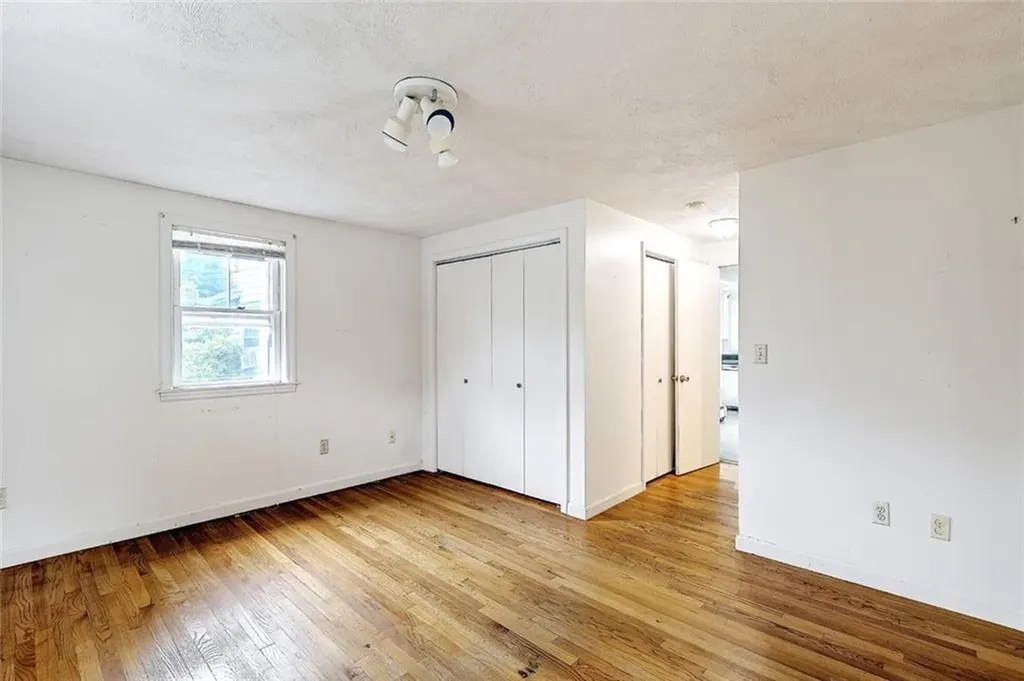 85 Governor Bradford Drive Barrington RI 02806