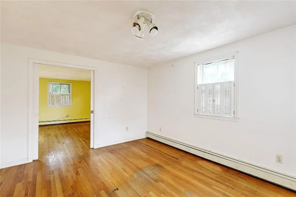 85 Governor Bradford Drive Barrington RI 02806