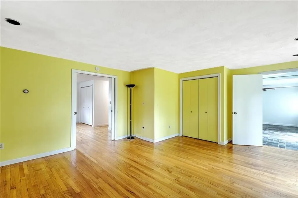 85 Governor Bradford Drive Barrington RI 02806