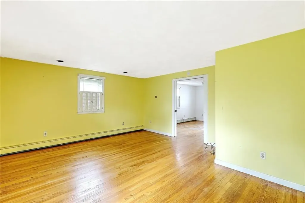 85 Governor Bradford Drive Barrington RI 02806