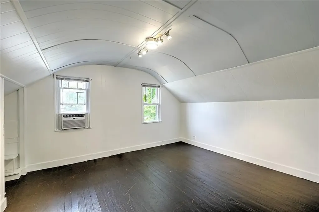 85 Governor Bradford Drive Barrington RI 02806