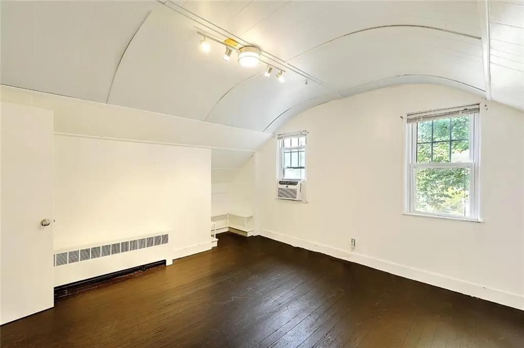 85 Governor Bradford Drive Barrington RI 02806