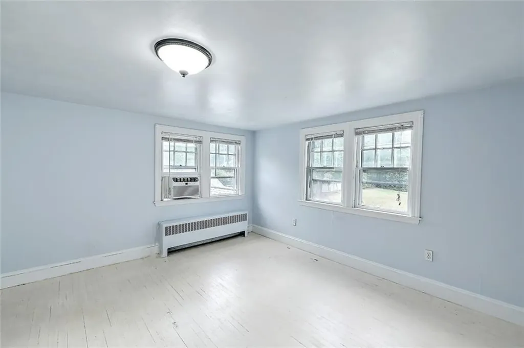 85 Governor Bradford Drive Barrington RI 02806