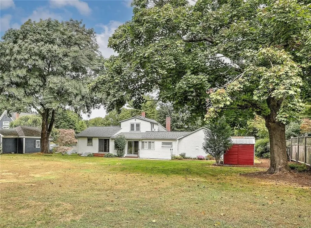 85 Governor Bradford Drive Barrington RI 02806