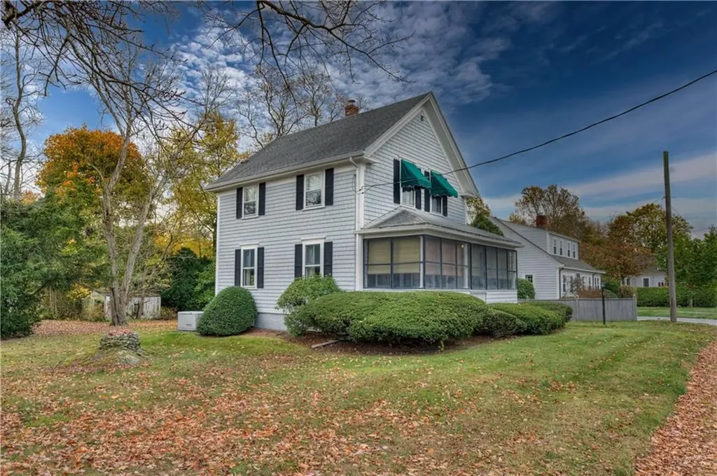 8 Chapel Road Barrington RI 02806