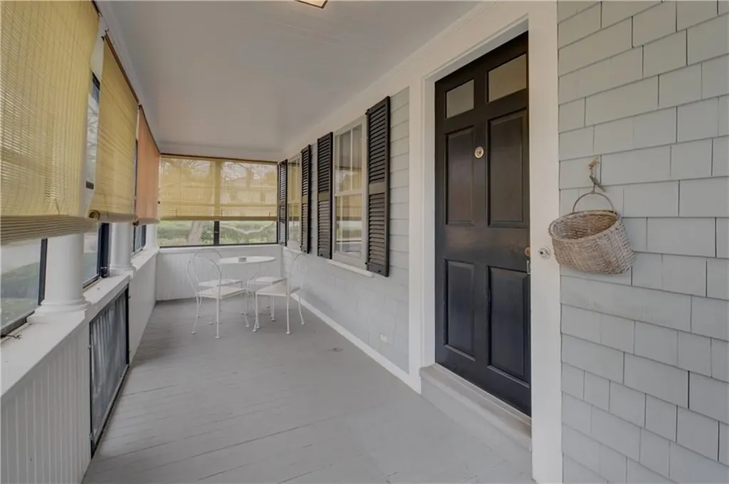 8 Chapel Road Barrington RI 02806