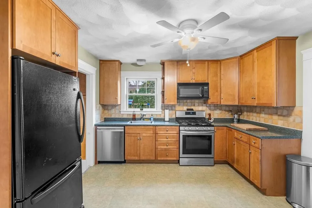 75 Tallman Avenue Cranston RI 02910