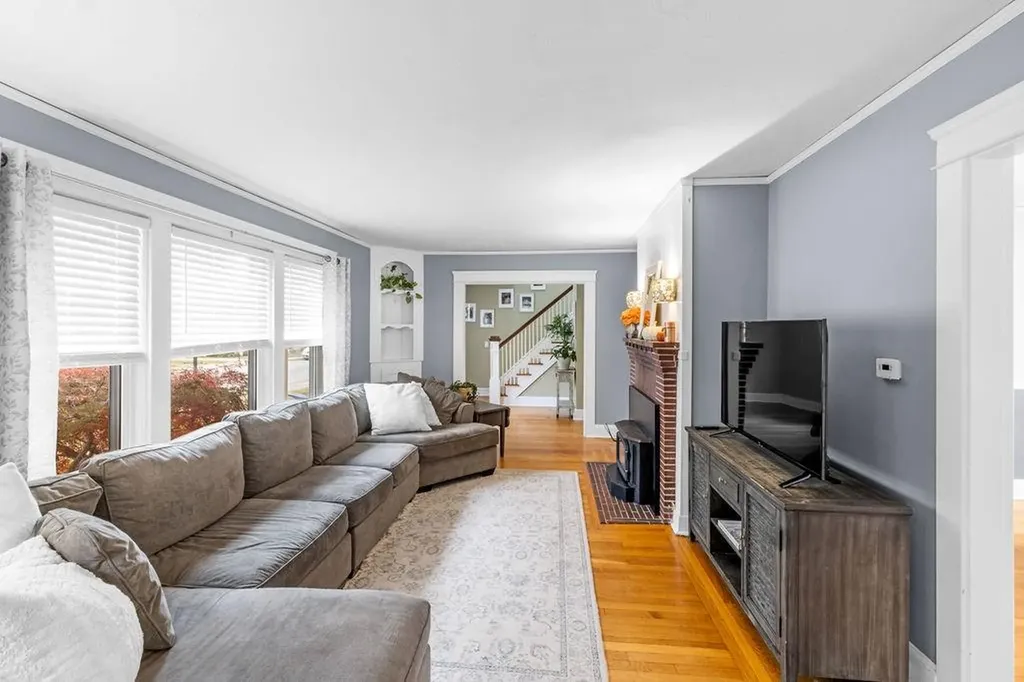 75 Tallman Avenue Cranston RI 02910