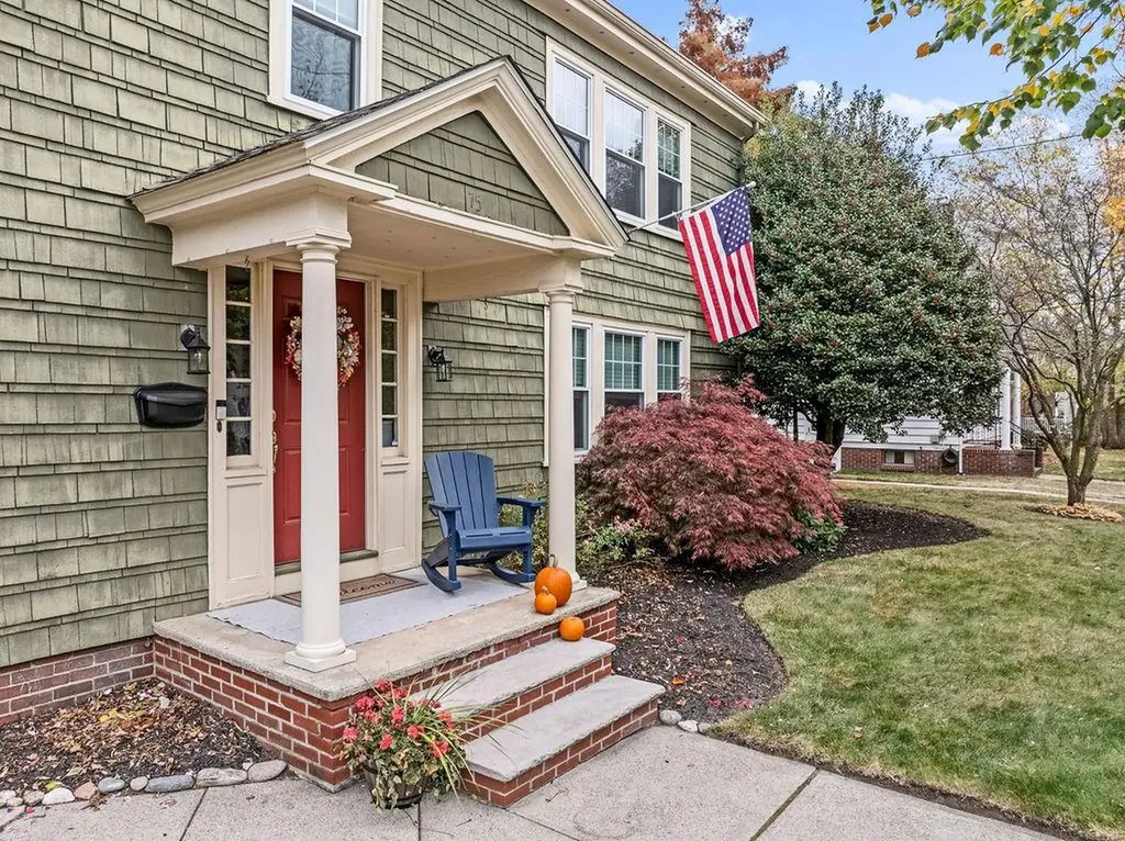 75 Tallman Avenue Cranston RI 02910