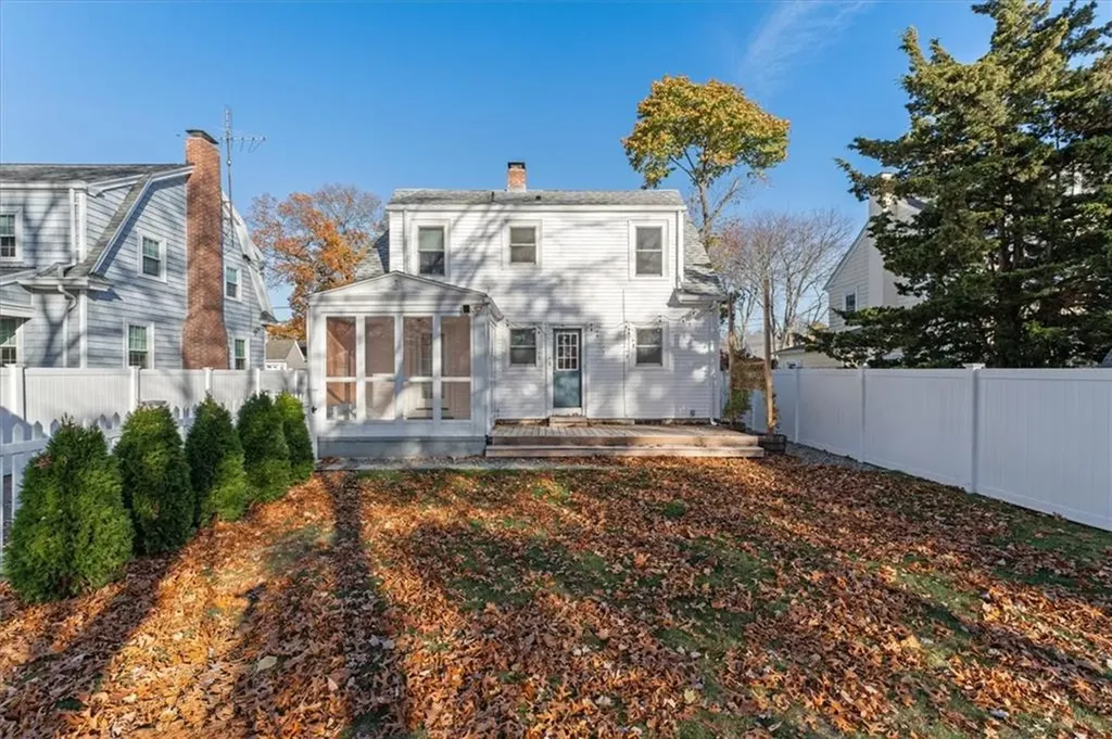 8 Fairview Avenue Lincoln RI 02865