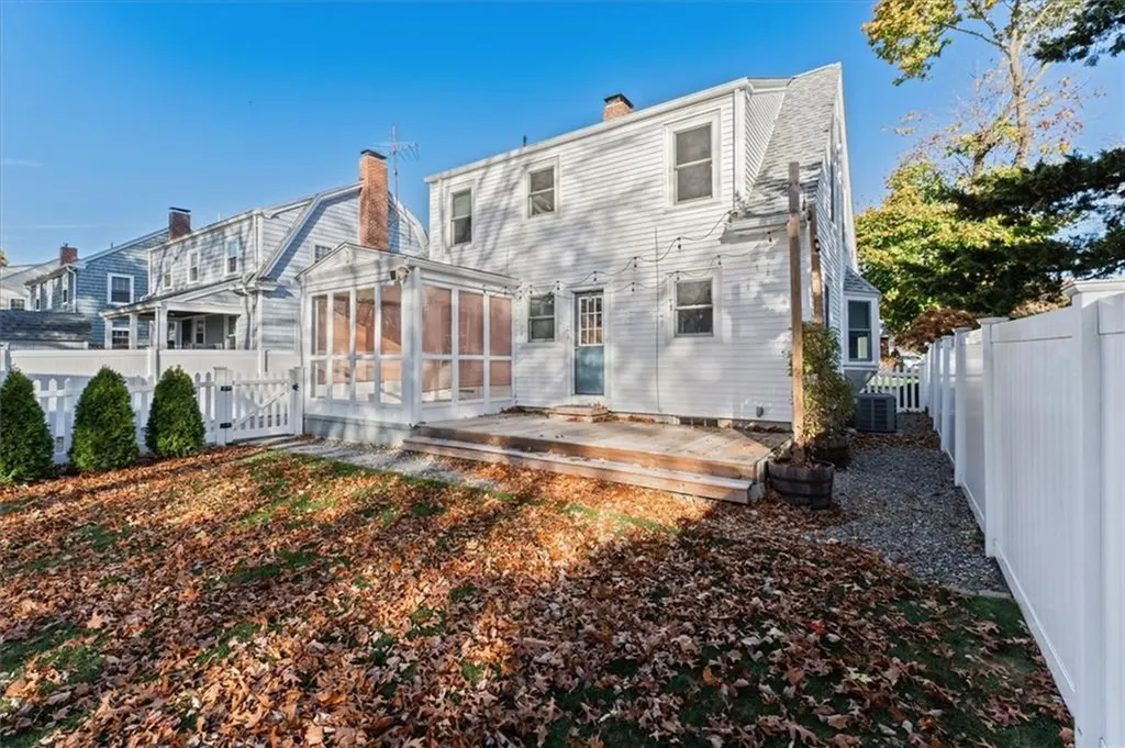 8 Fairview Avenue Lincoln RI 02865