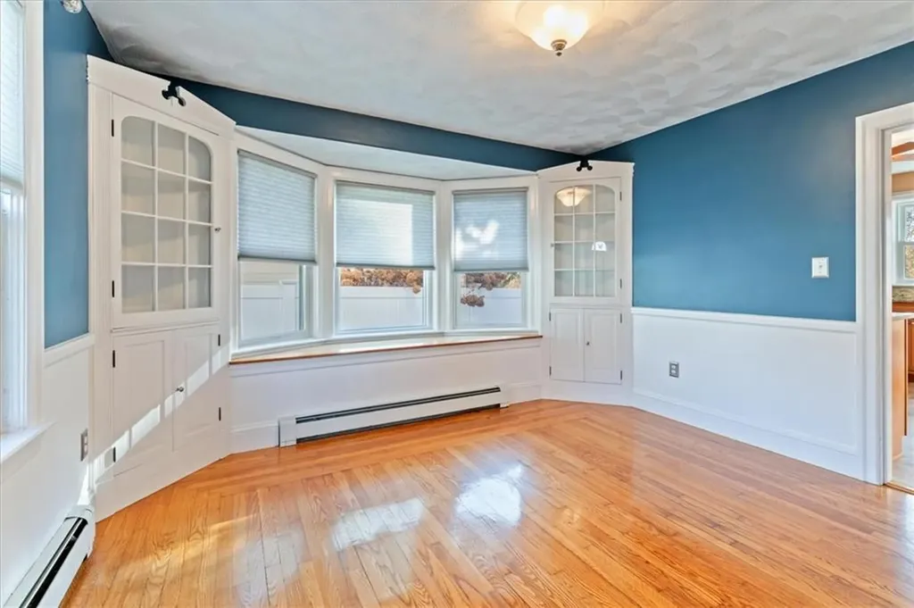 8 Fairview Avenue Lincoln RI 02865
