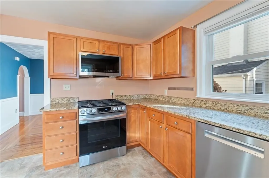 8 Fairview Avenue Lincoln RI 02865