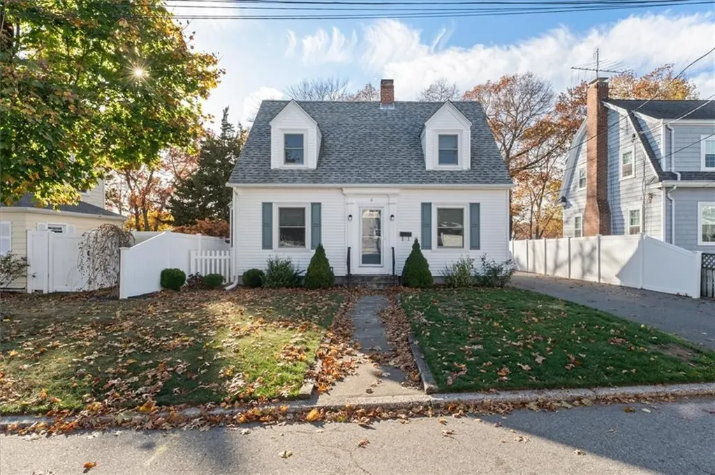8 Fairview Avenue Lincoln RI 02865
