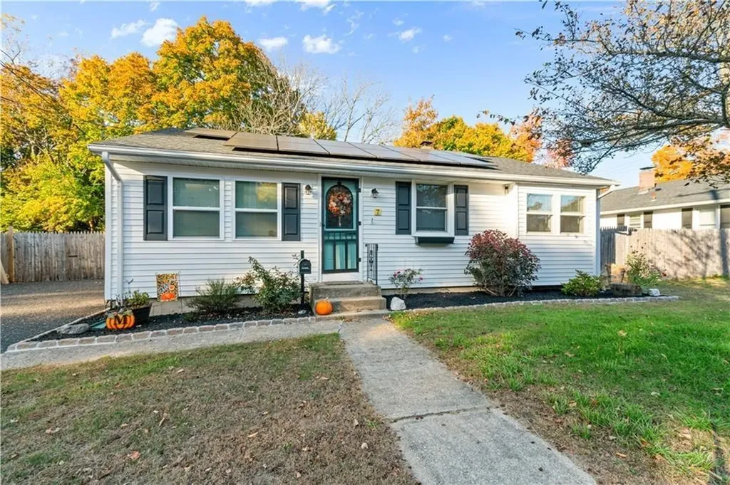 7 Eileen Drive West Warwick RI 02893