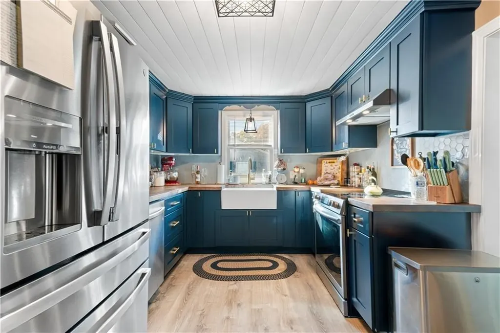 7 Eileen Drive West Warwick RI 02893
