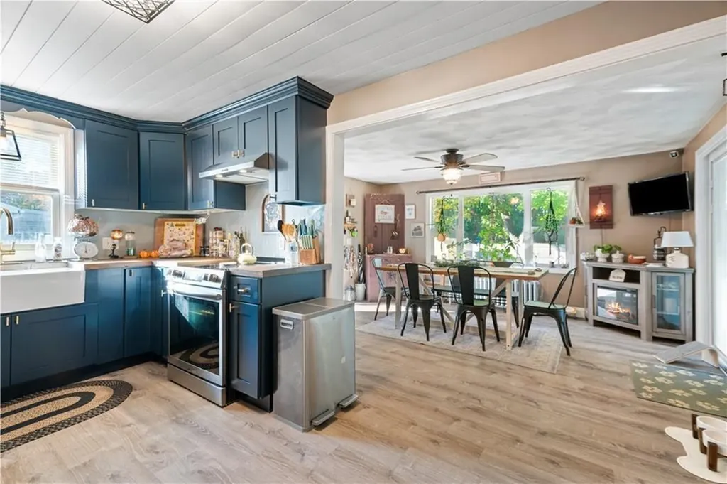 7 Eileen Drive West Warwick RI 02893