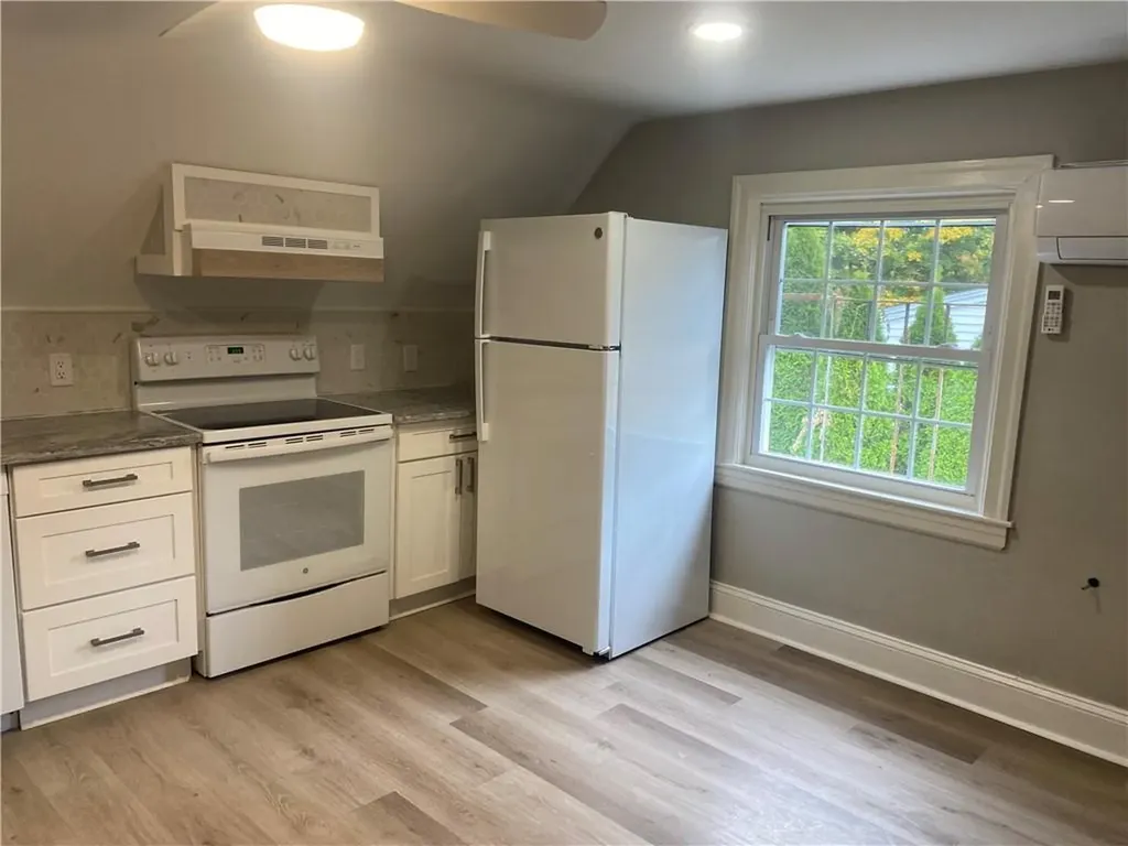 12 10 Miles Avenue Cranston RI 02920