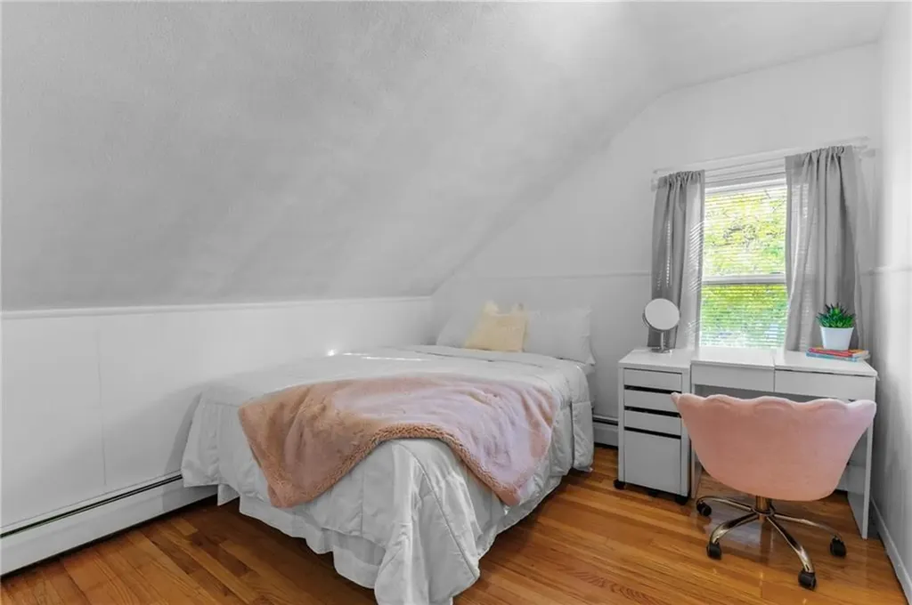 11 Linton Street Providence RI 02908