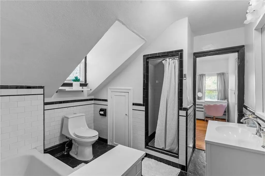 11 Linton Street Providence RI 02908