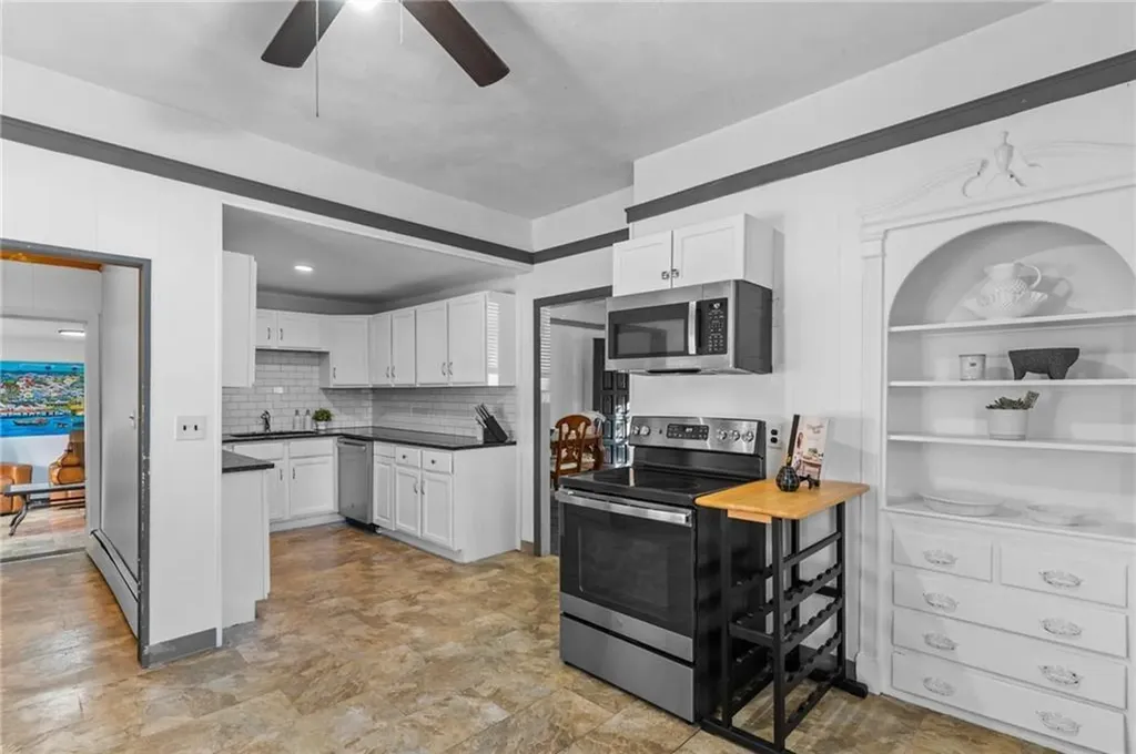 11 Linton Street Providence RI 02908