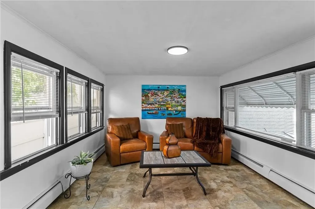 11 Linton Street Providence RI 02908