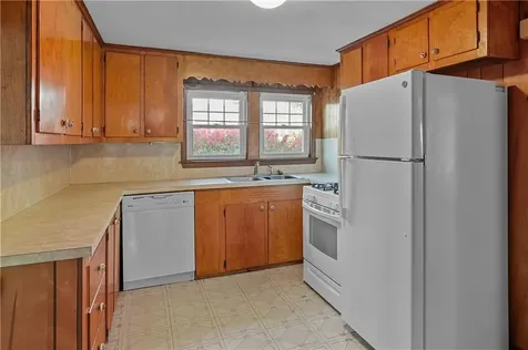 26 Webb Street Providence RI 02908