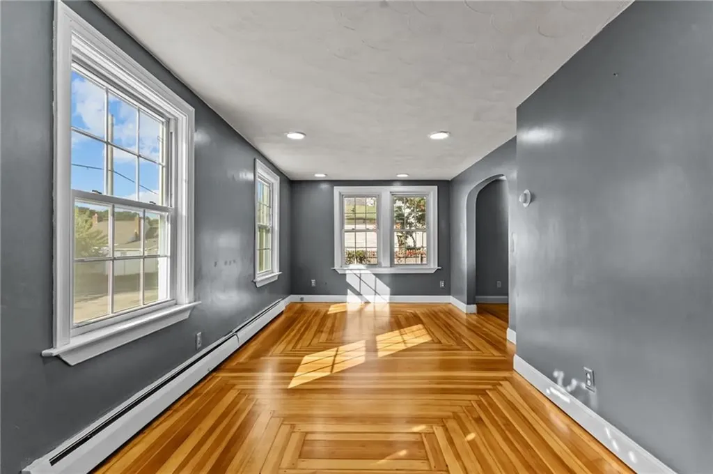 6 Kent Street West Warwick RI 02893