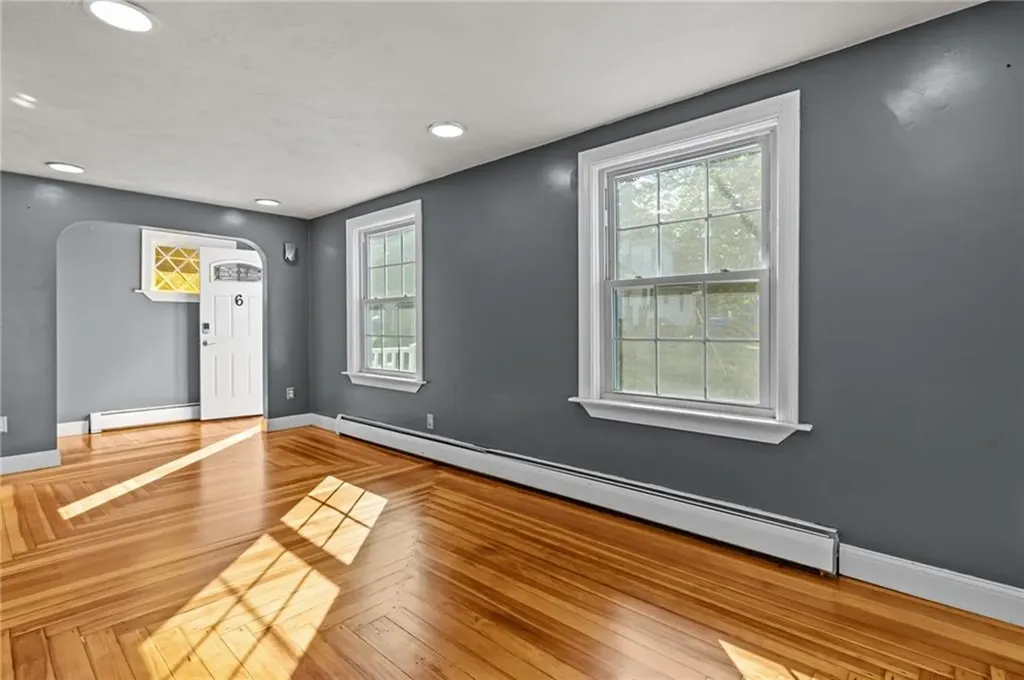 6 Kent Street West Warwick RI 02893