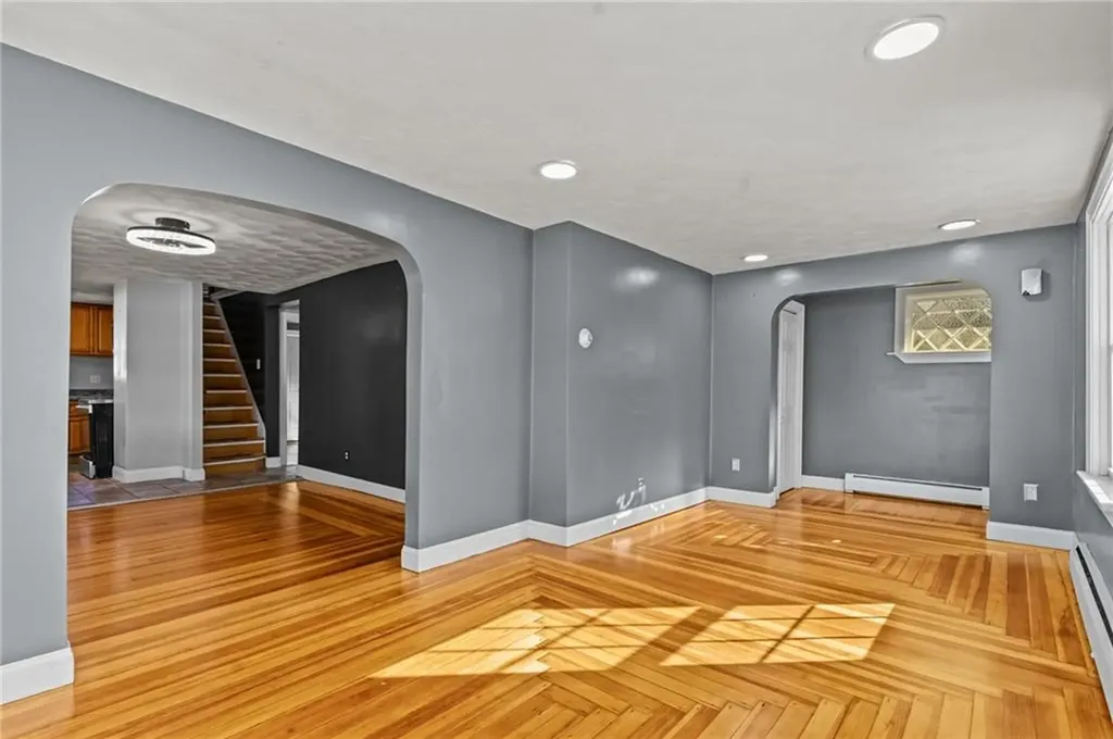 6 Kent Street West Warwick RI 02893