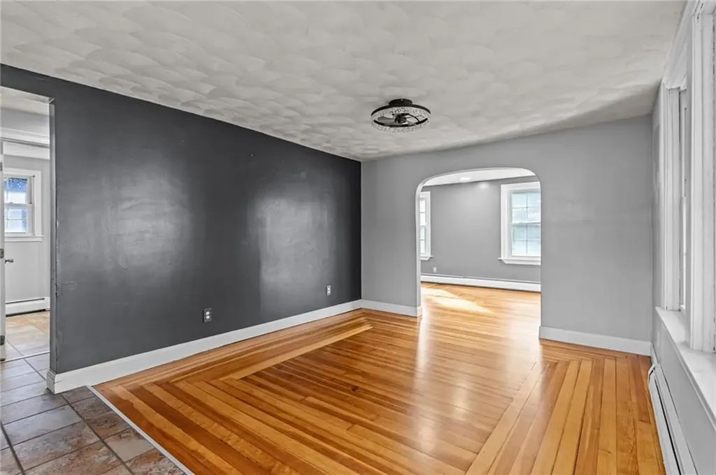 6 Kent Street West Warwick RI 02893