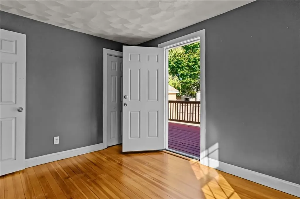 6 Kent Street West Warwick RI 02893