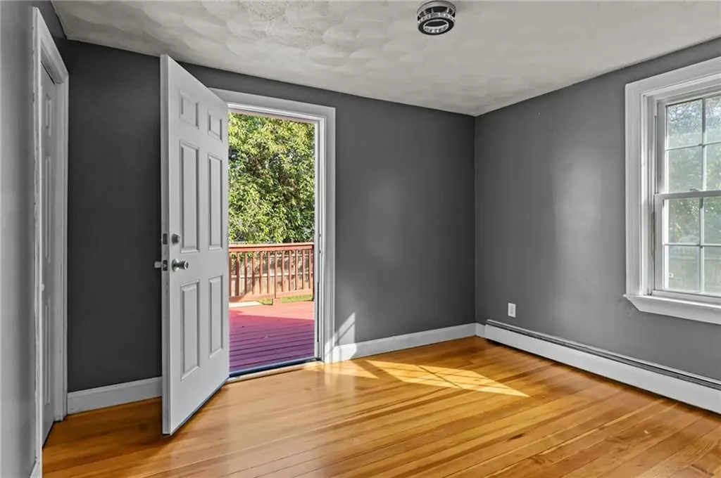 6 Kent Street West Warwick RI 02893