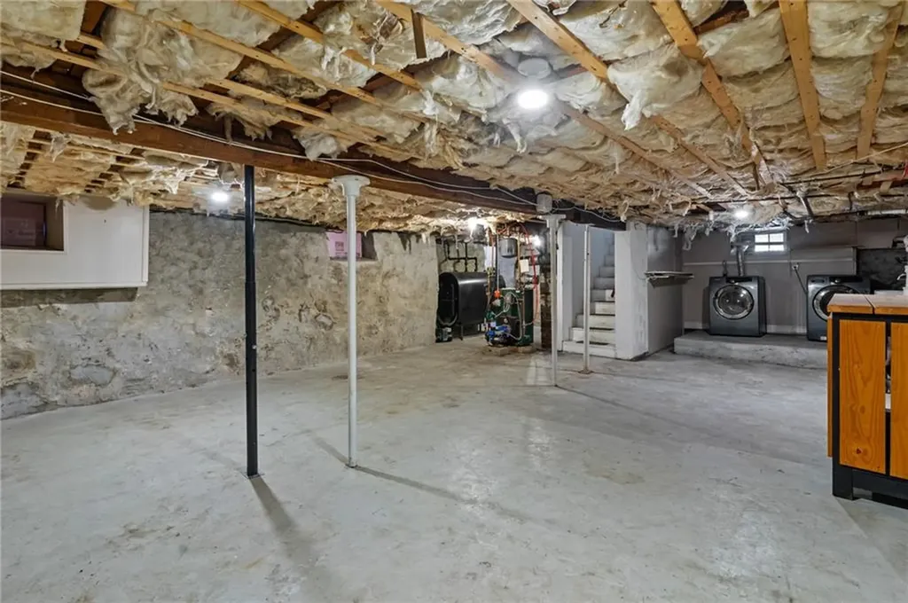 6 Kent Street West Warwick RI 02893