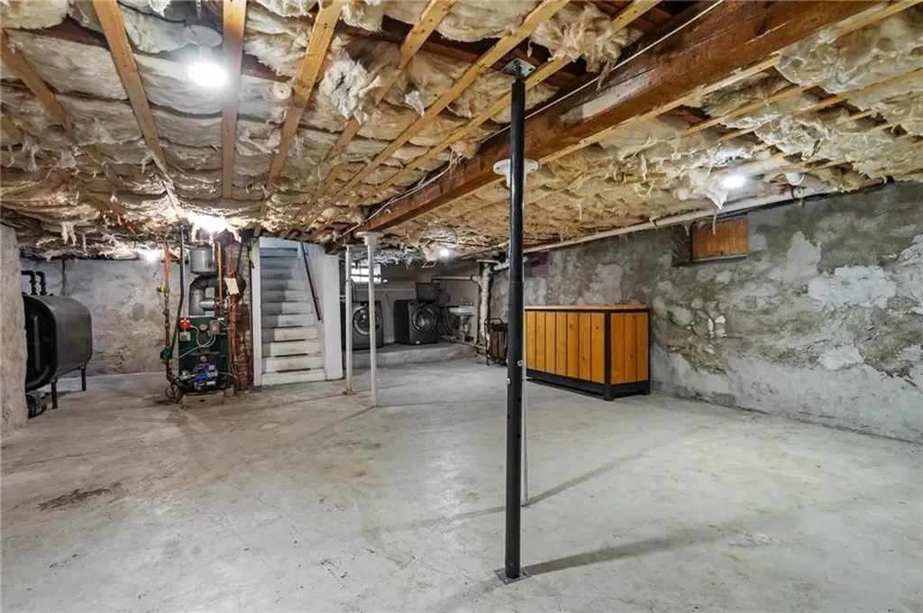 6 Kent Street West Warwick RI 02893