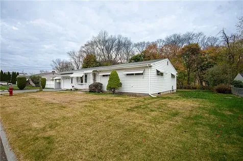 56 Rose Avenue Woonsocket RI 02895